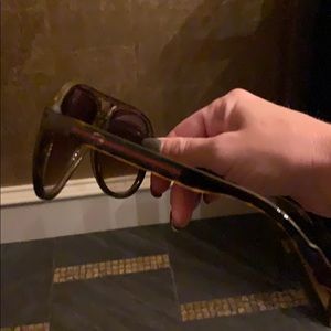 Women’s Gucci aviators
